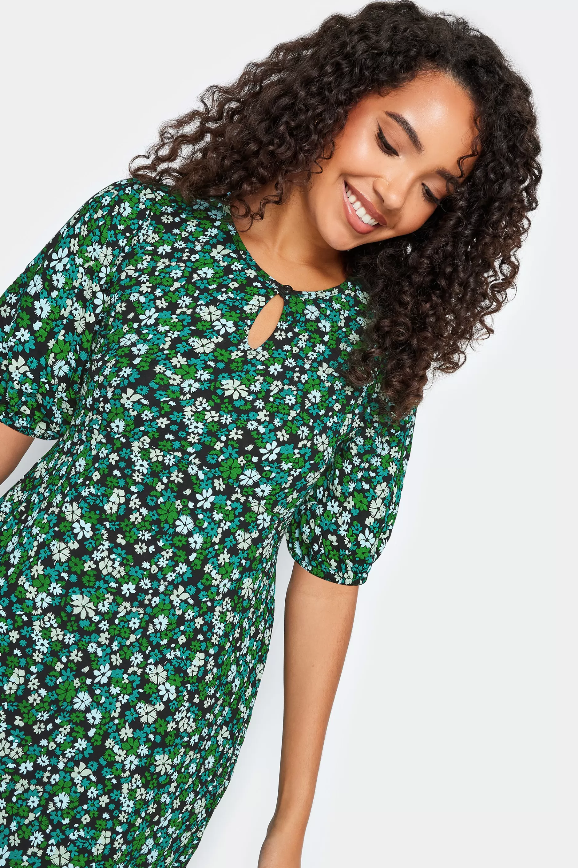 Women M&Co Midi Dresses> Petites Petite Green Ditsy Floral Print Midi Dress