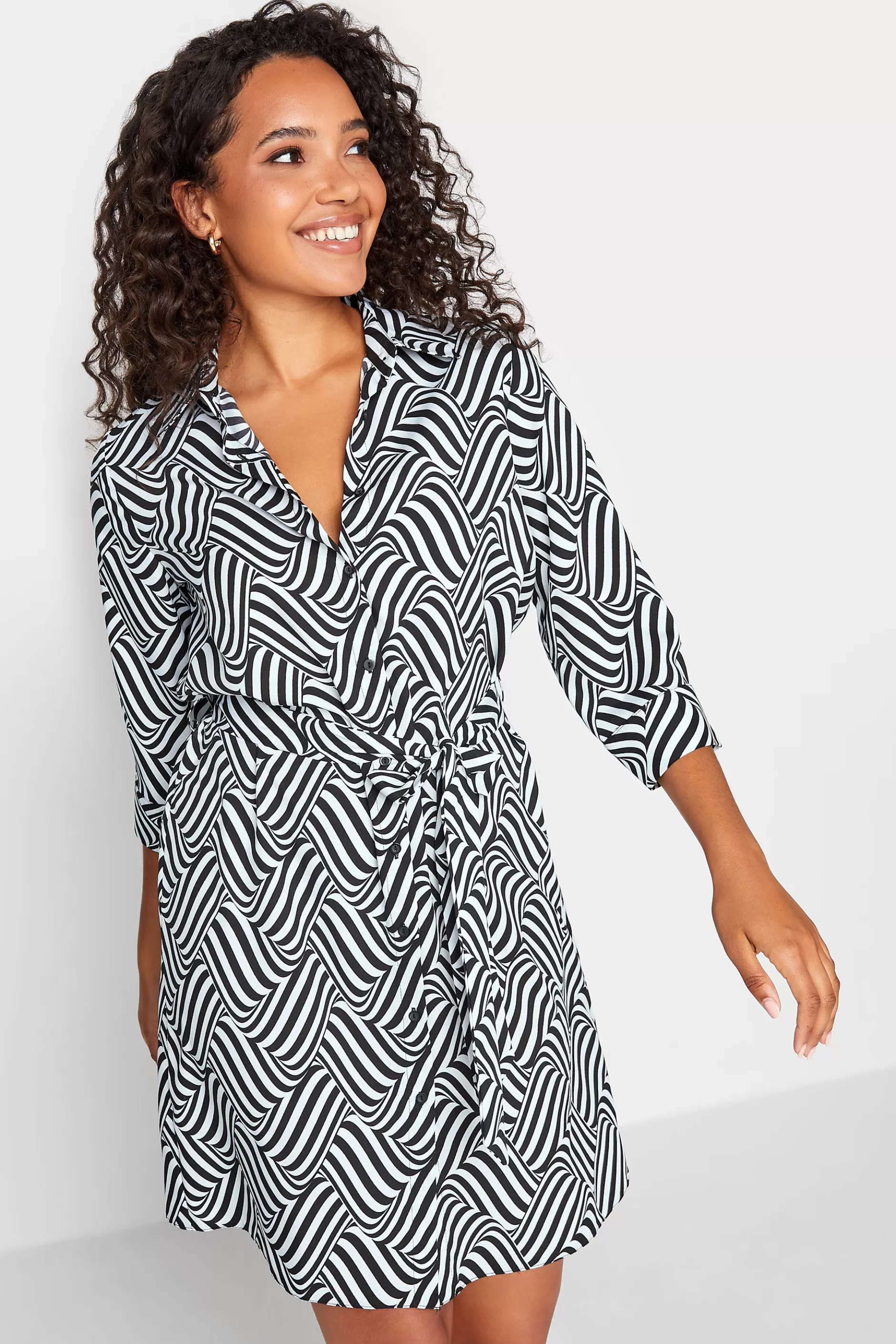 Women M&Co Shirt Dresses> Womens Black Geometric Print Tie Waist Shirt Dress