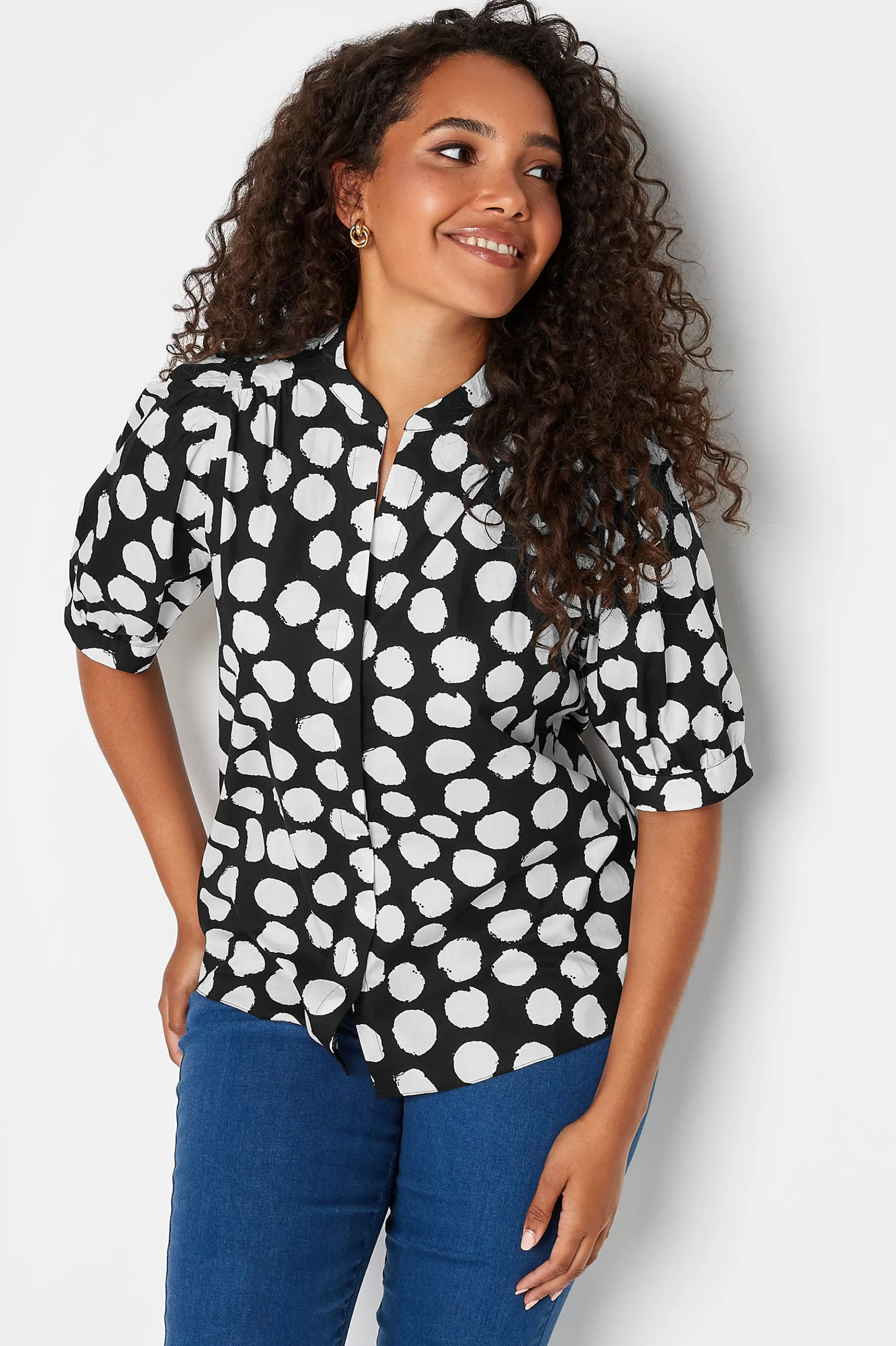 Women M&Co Short Sleeve Tops> Womens Black Polka Dot Puff Sleeve Shirt