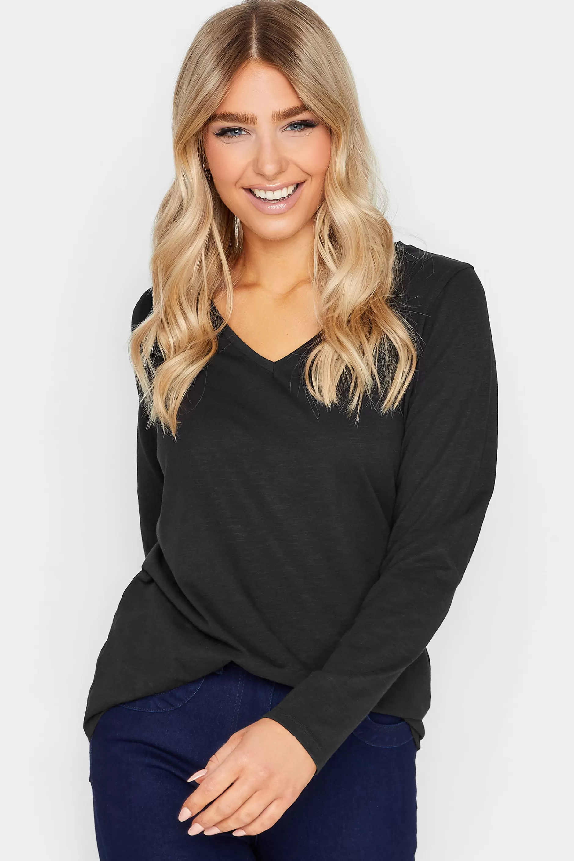Women M&Co T-Shirts> Womens Black V-Neck Long Sleeve Cotton Blend T-Shirt
