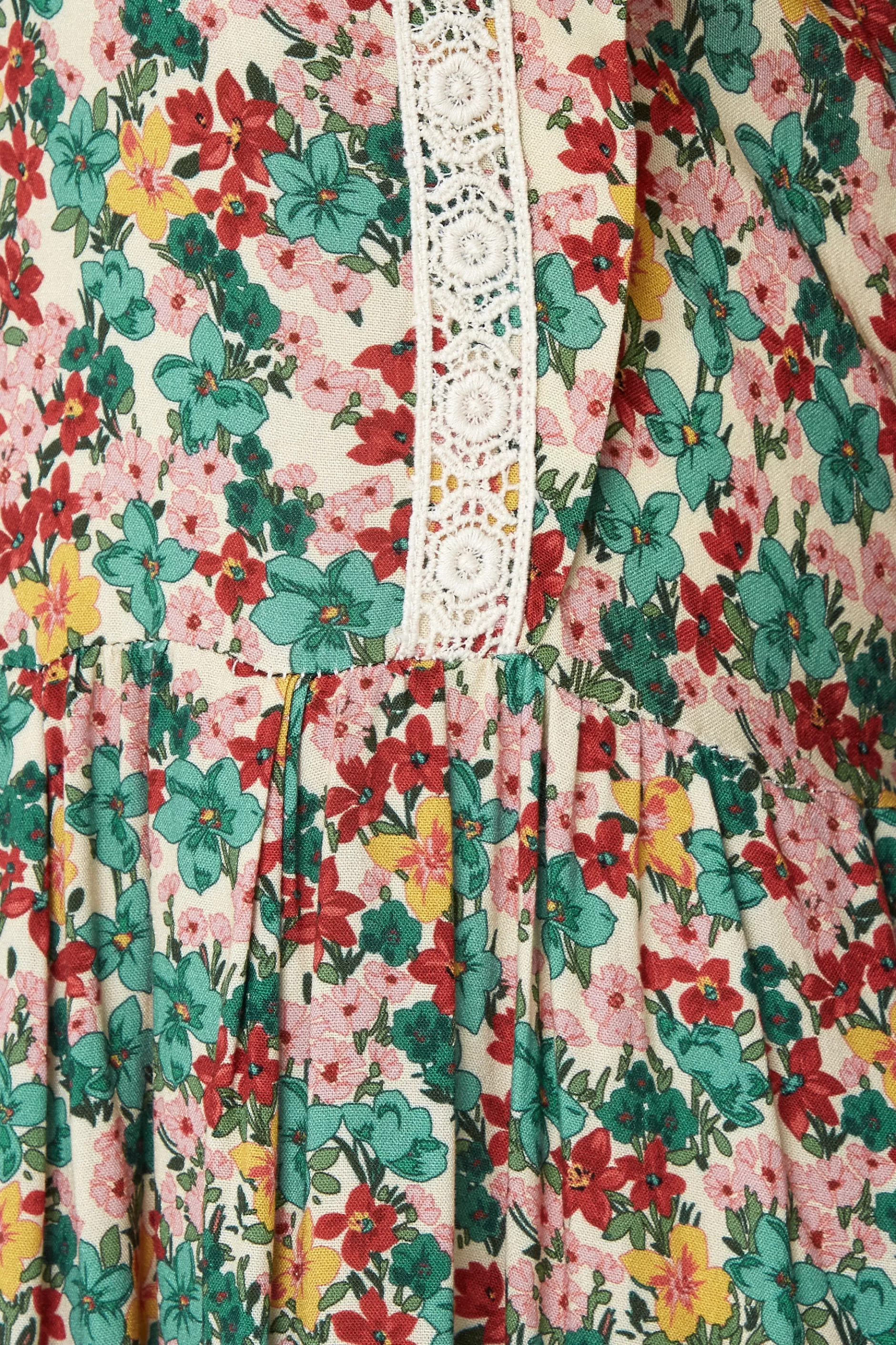 Women M&Co Maxi Dresses> Womens Green Floral Print Crochet Trim Maxi Dress