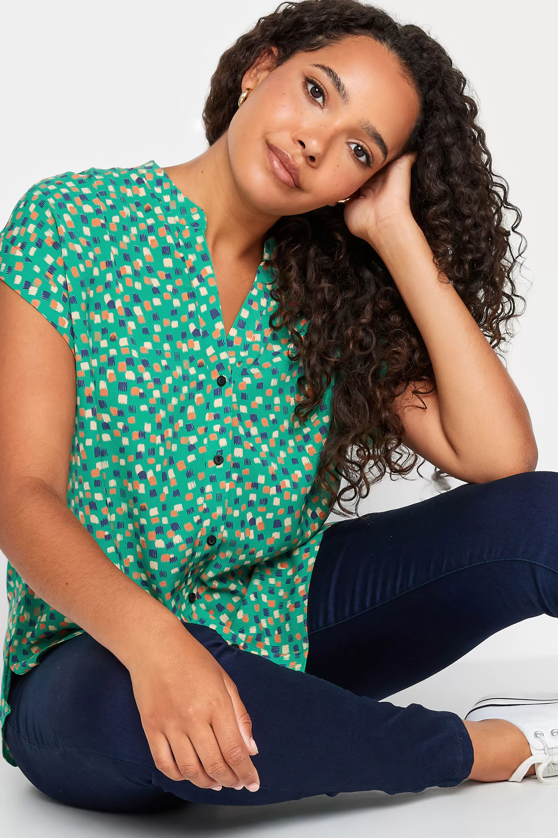 Women M&Co Short Sleeve Tops> Womens Green Spot Print V-Neck Blouse