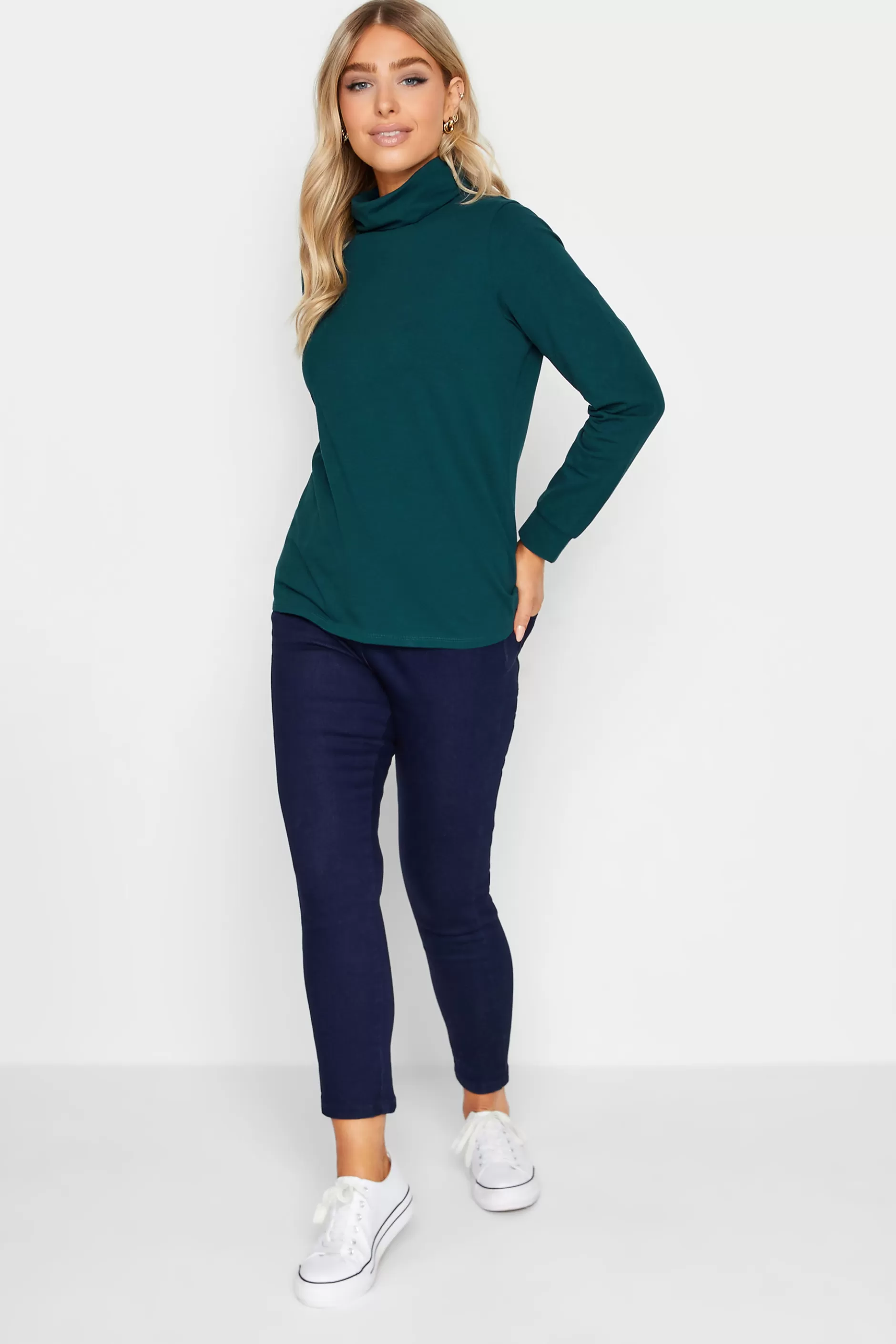 Women M&Co T-Shirts> Womens Green Turtle Neck Long Sleeve Cotton Blend Top