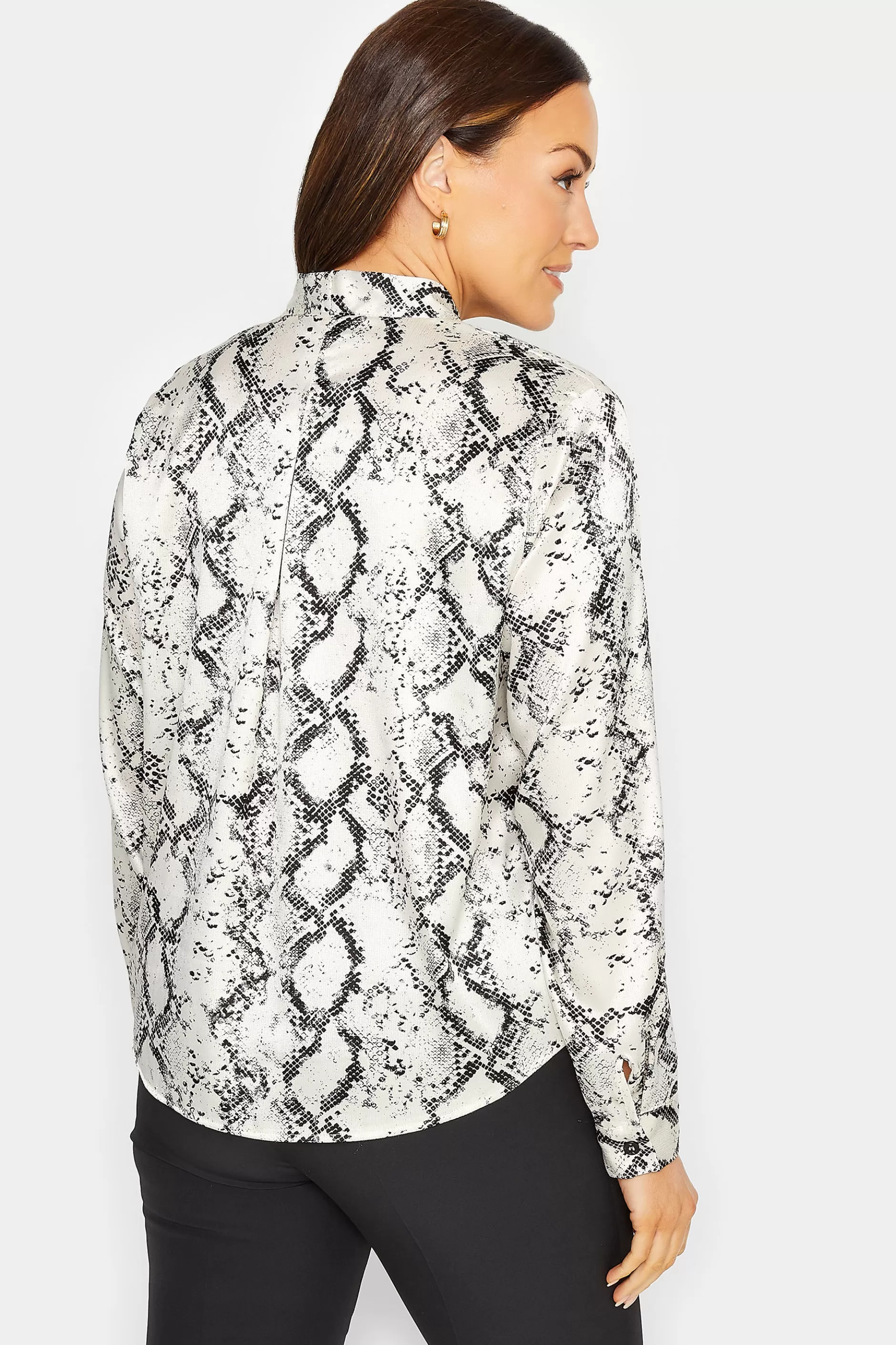 Women M&Co Long Sleeve Tops> Womens Ivory White Snake Print Wrap Front Blouse