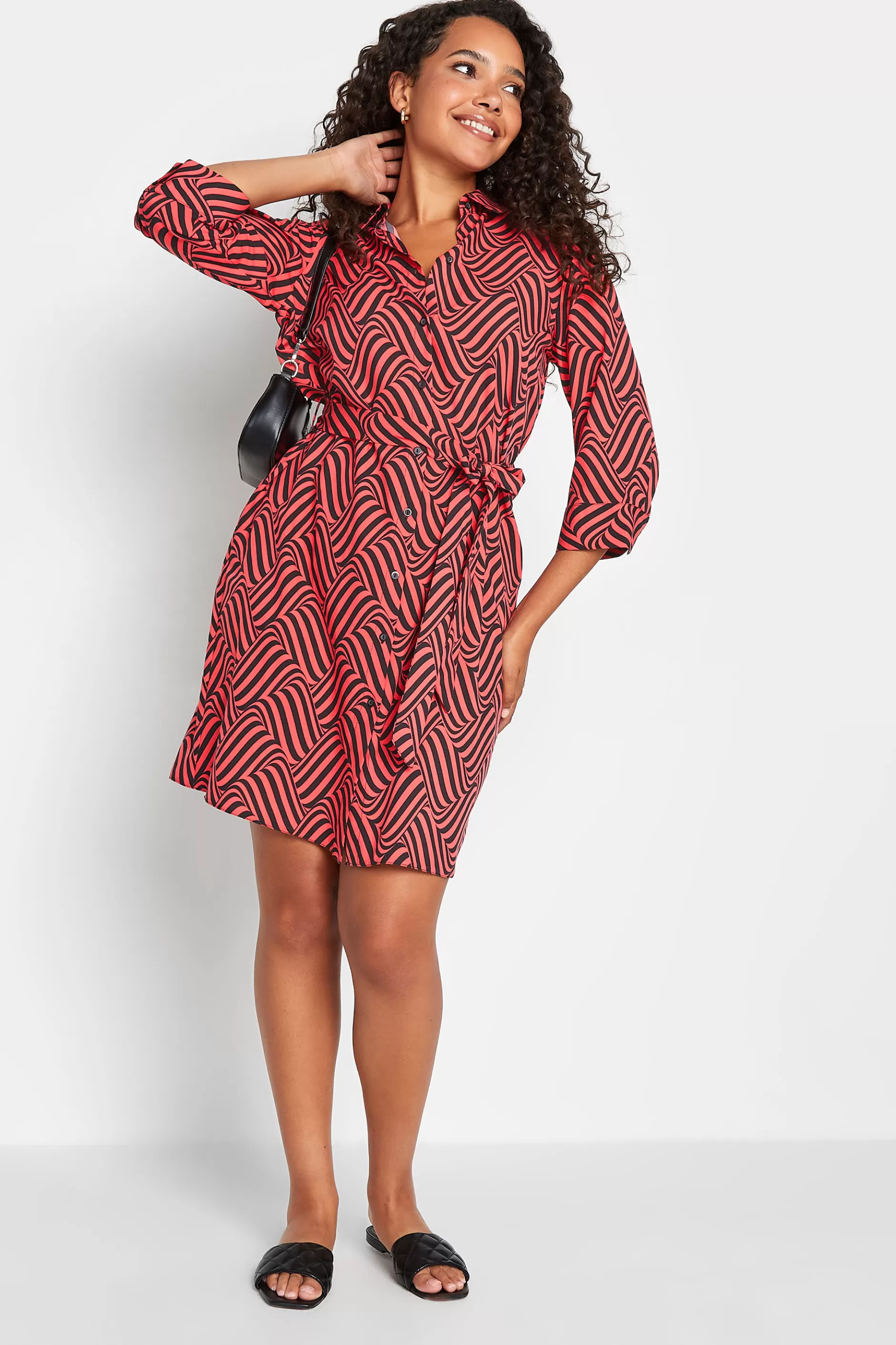 Women M&Co Shirt Dresses> Womens Red Geometric Print Shirt Dress