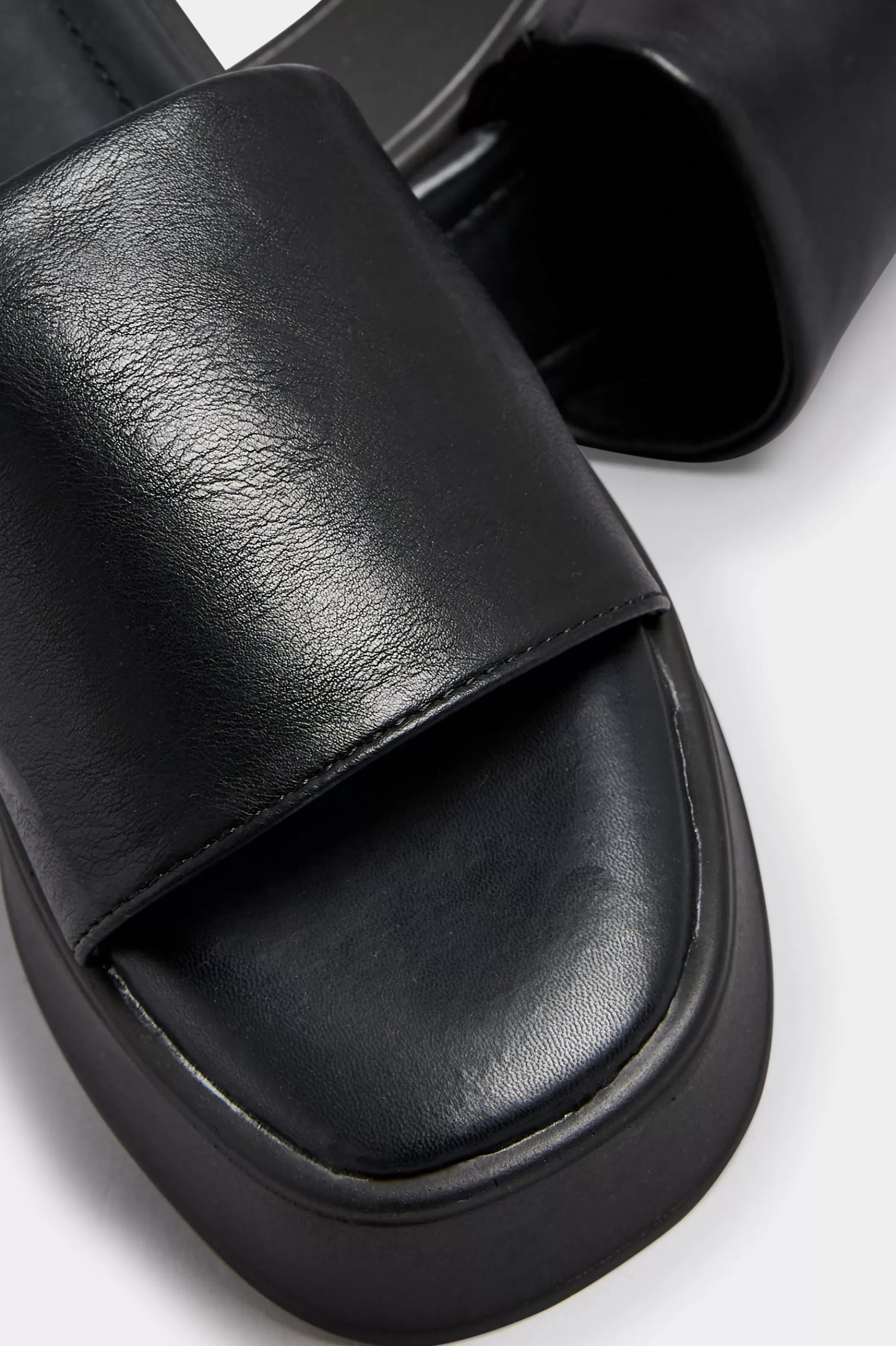 Women M&Co Sandals>Pixiegirl Pixiegirl Black Flatform Mule Sandals In Standard Fit