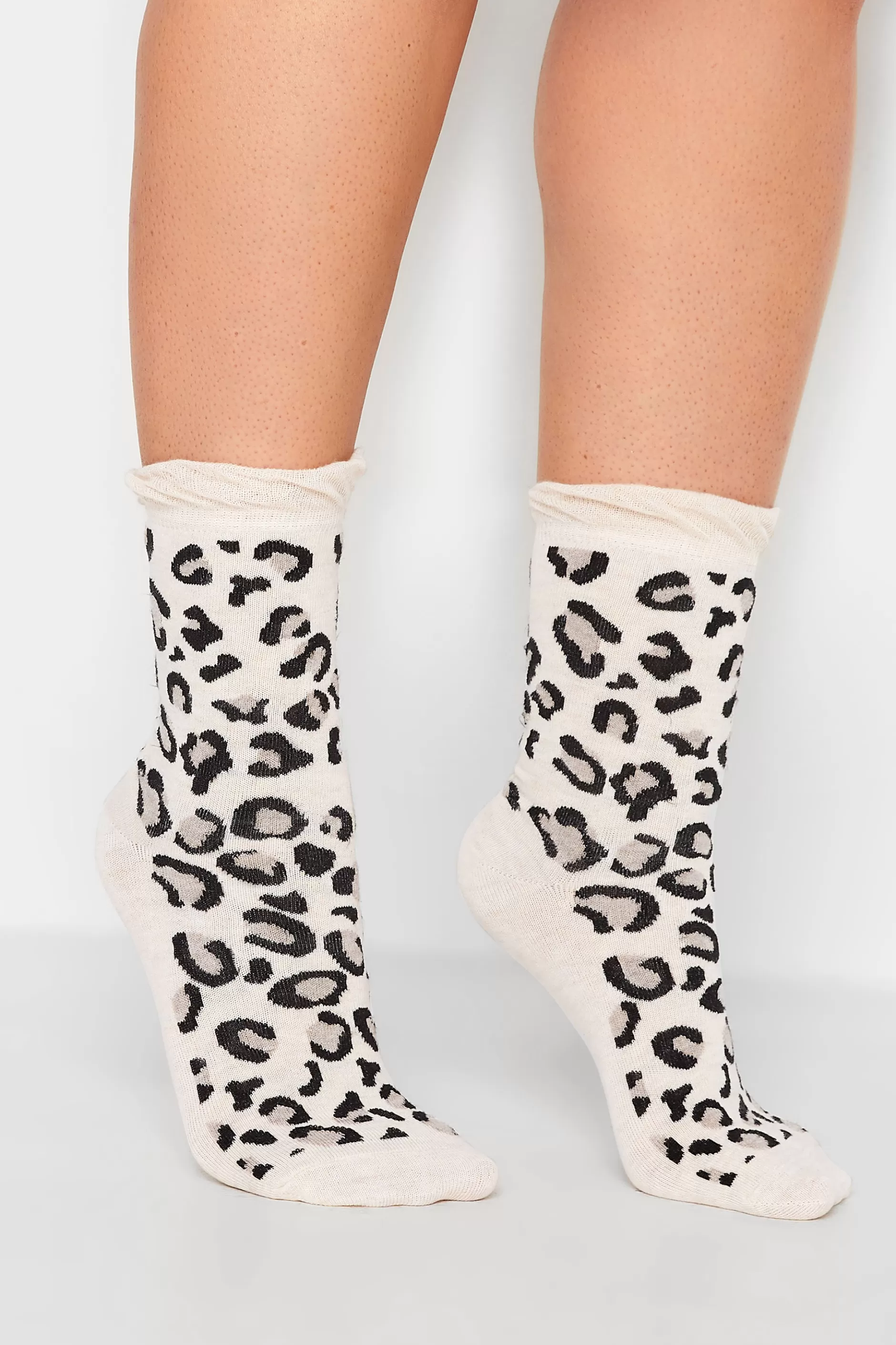 Women M&Co Socks>Yours Yours 4 Pack White & Black Animal Print Socks