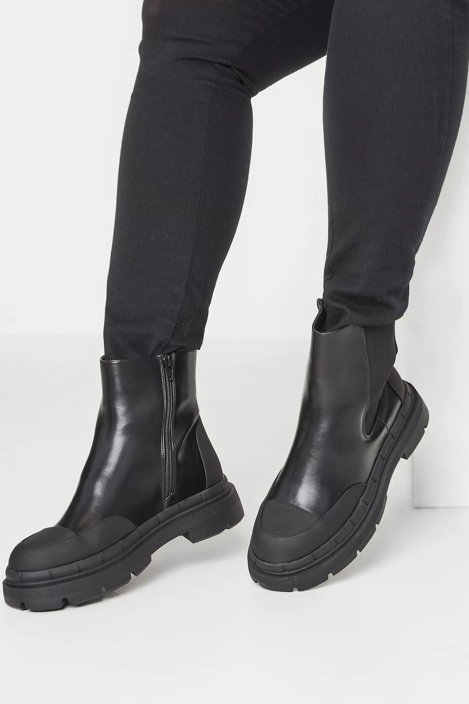 Women M&Co Boots>Yours Yours Black Chunky High Chelsea Boots In Extra Wide Eee Fit