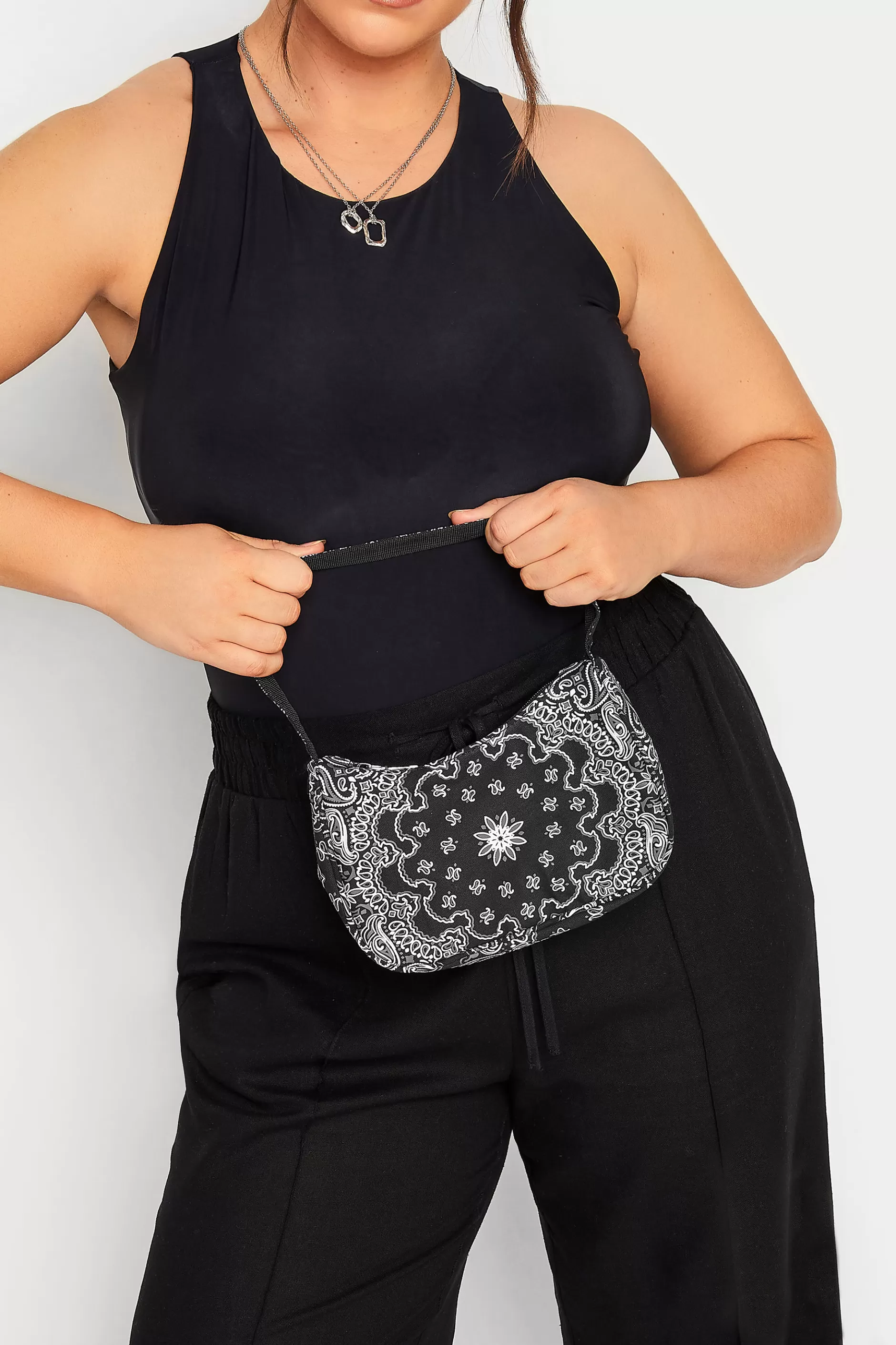 Women M&Co Bags>Yours Yours Black Paisley Print Shoulder Bag