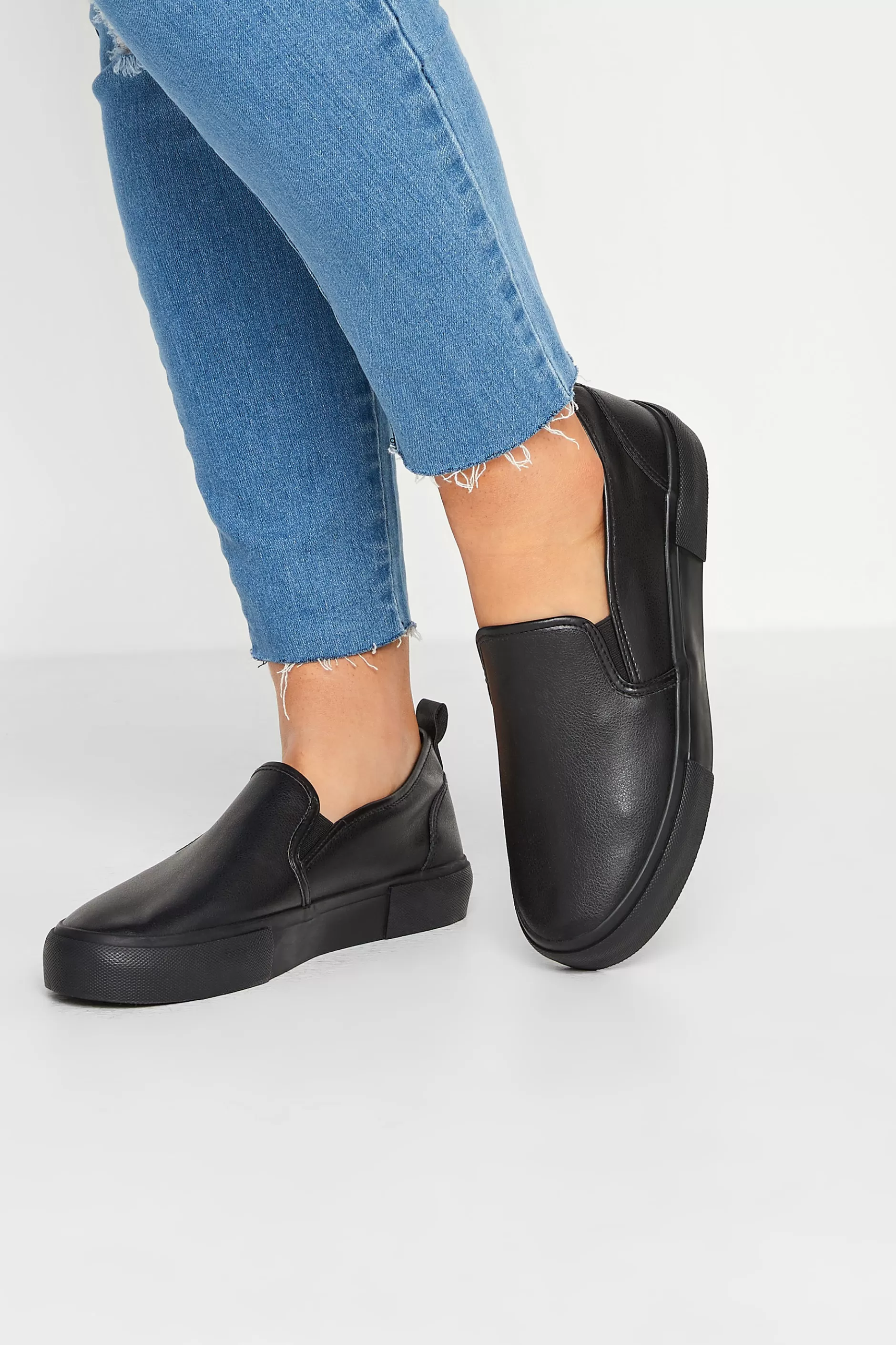 Women M&Co Trainers>Yours Yours Black Pu Slip On Trainersin Wide E Fit