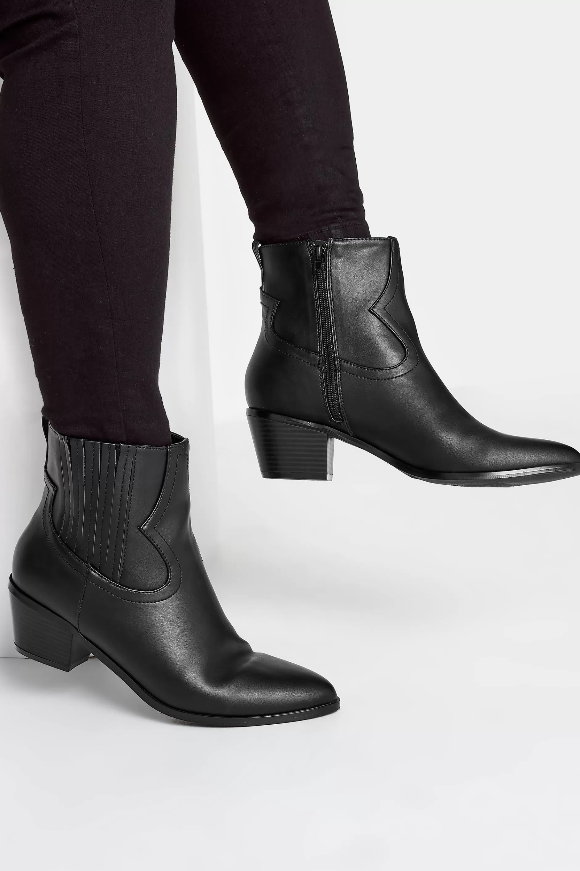 M&co boots shop