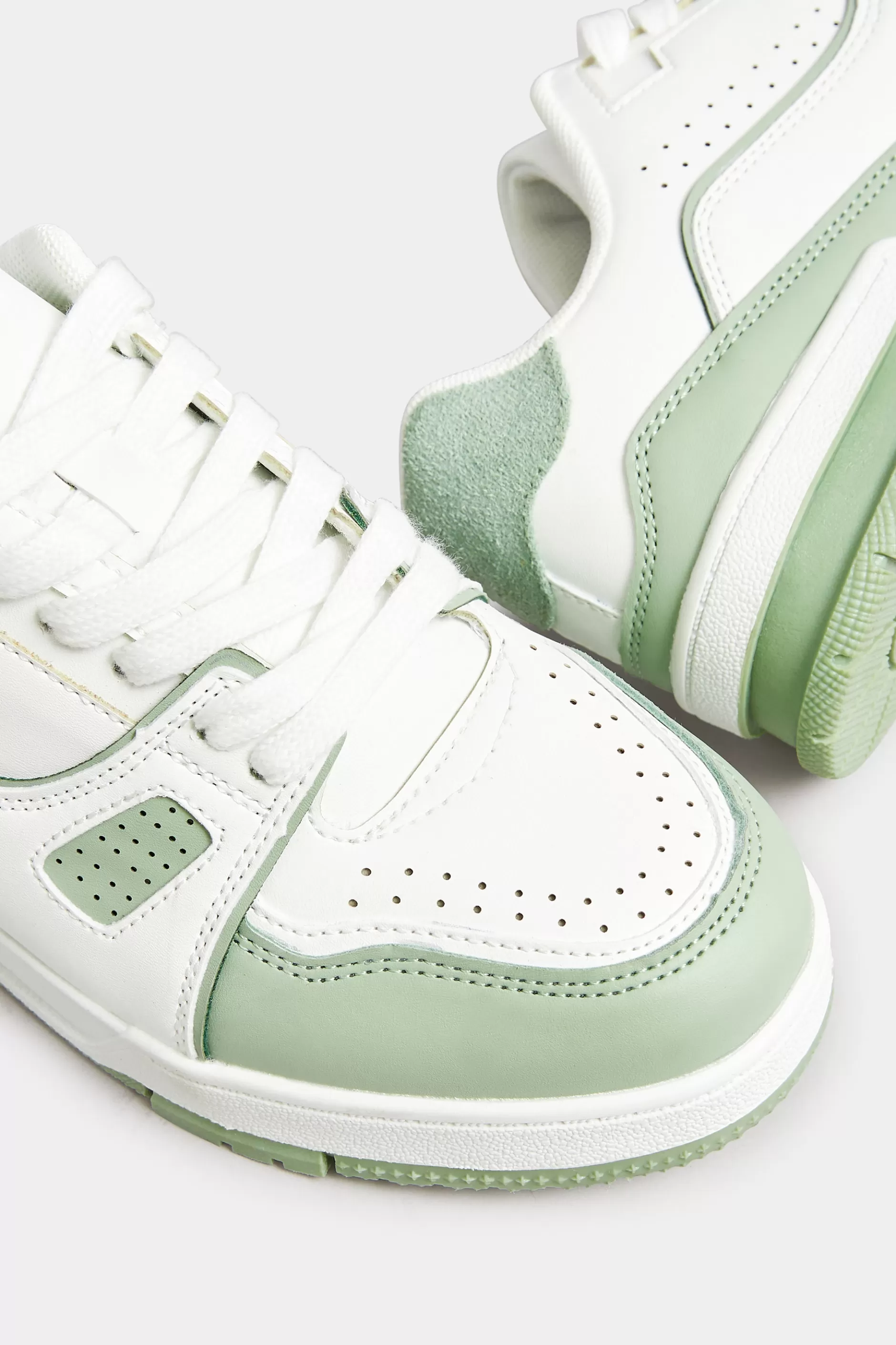 Women M&Co Trainers>Yours Yours Green Chunky Trainers In Extra Wide Eee Fit