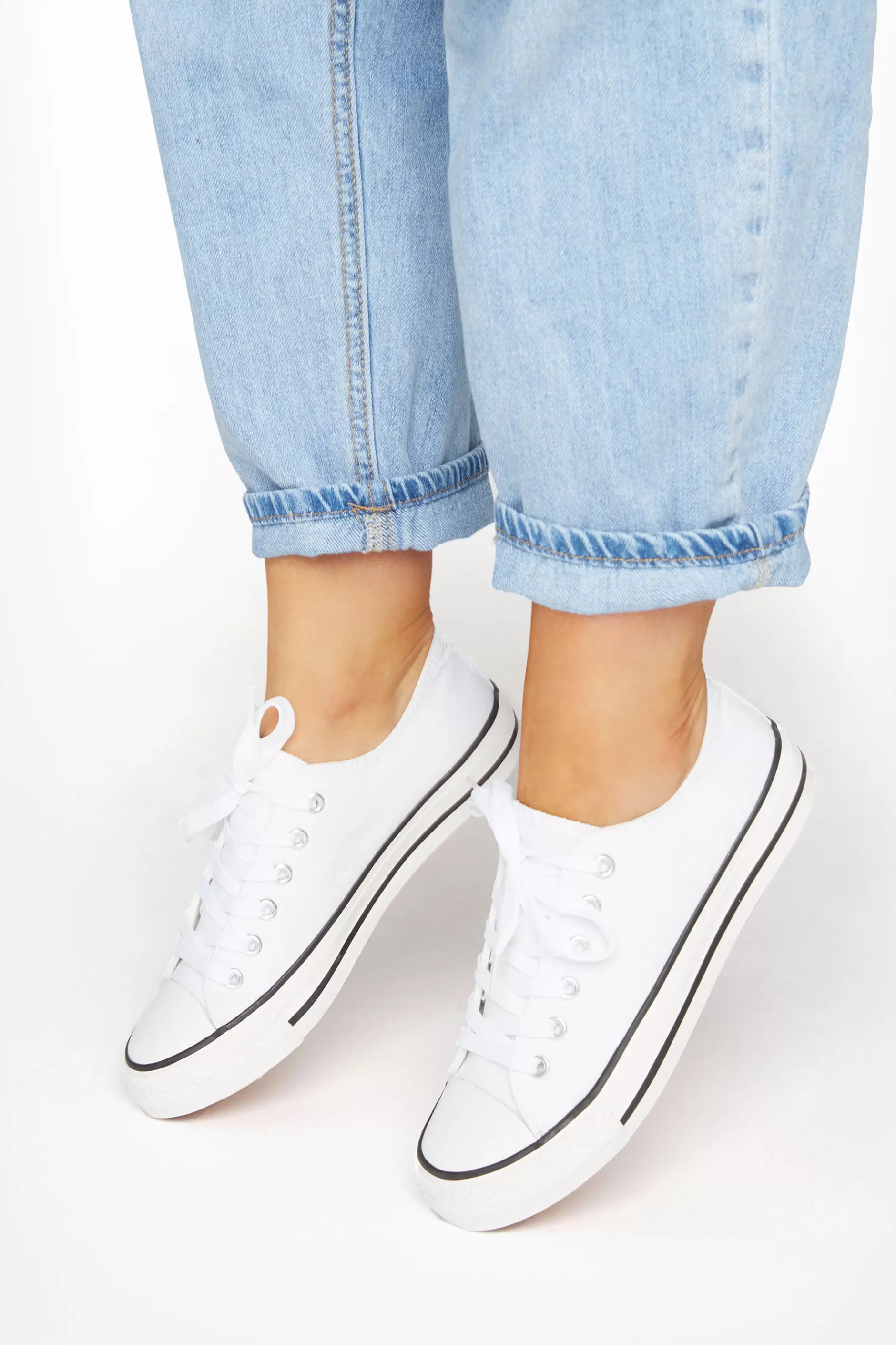 Women M&Co Flat Shoes>Yours Yours White Canvas Low Trainers In Wide E Fit