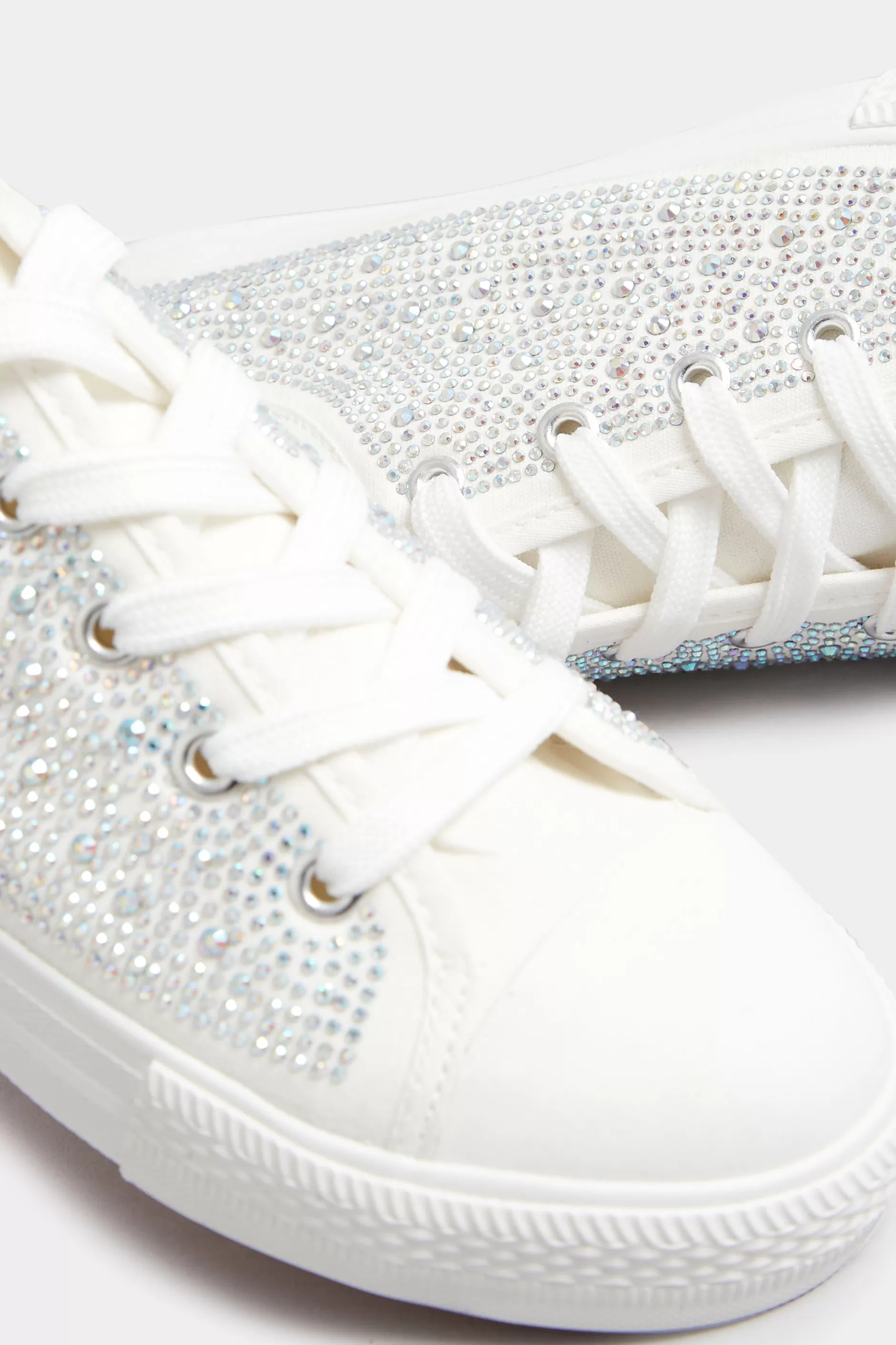 Women M&Co Flat Shoes>Yours Yours White Diamante Low Trainer In Wide E Fit
