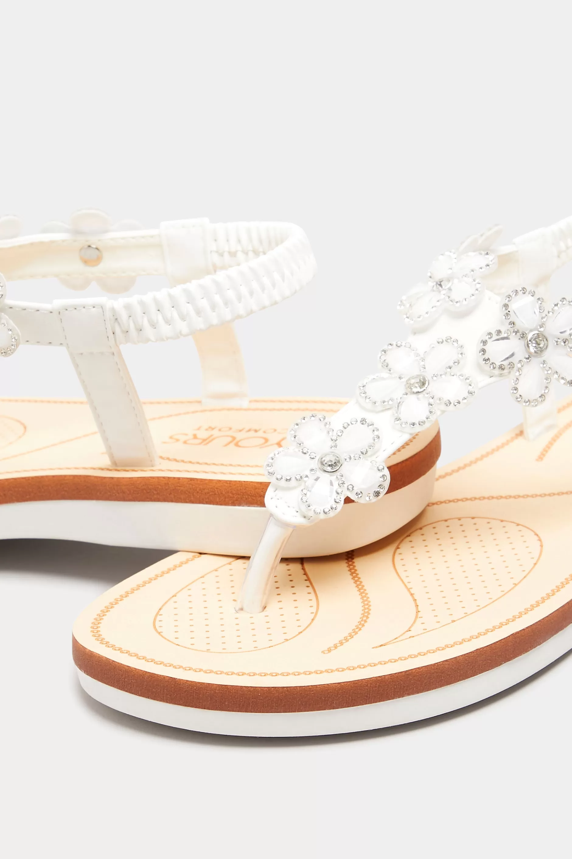 Women M&Co Flat Shoes>Yours Yours White Pu Diamante Flower Sandals In Wide E Fit & Extra Wide Eee Fit