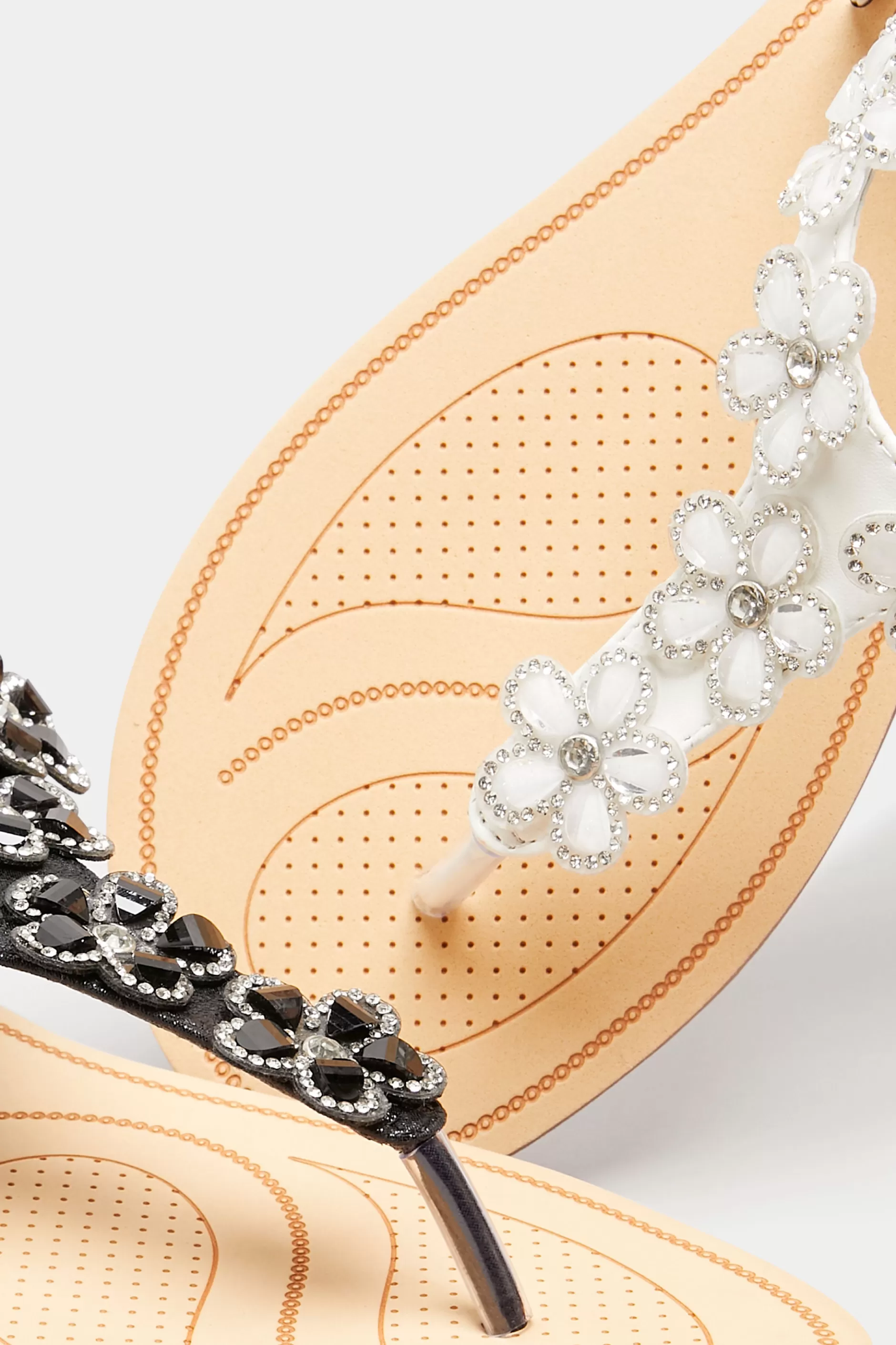 Women M&Co Flat Shoes>Yours Yours White Pu Diamante Flower Sandals In Wide E Fit & Extra Wide Eee Fit